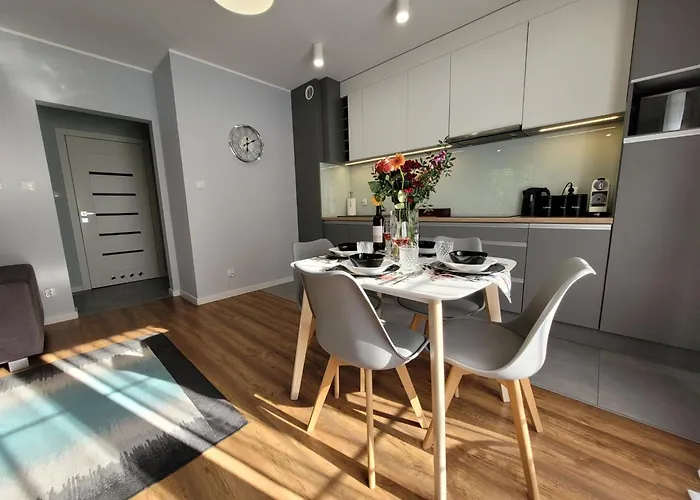 Szklarska Przystan - Blisko Centrum, Pkp I Szlakow *